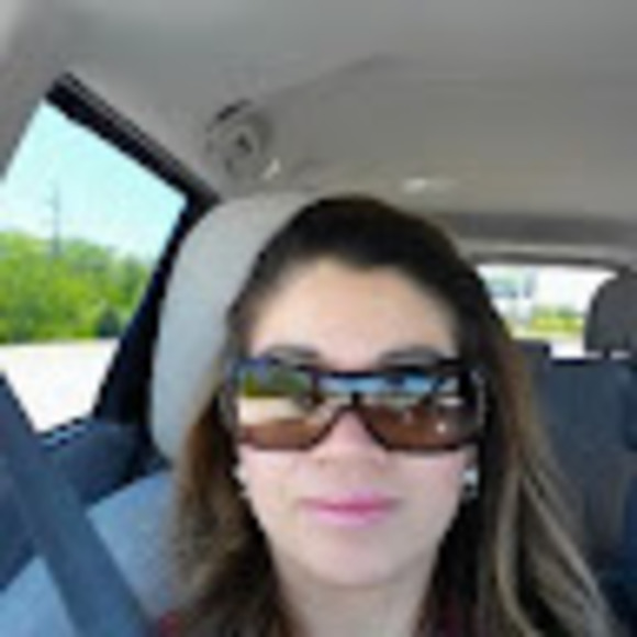 Meet your Posher, Julia g - Picture 1 of 1